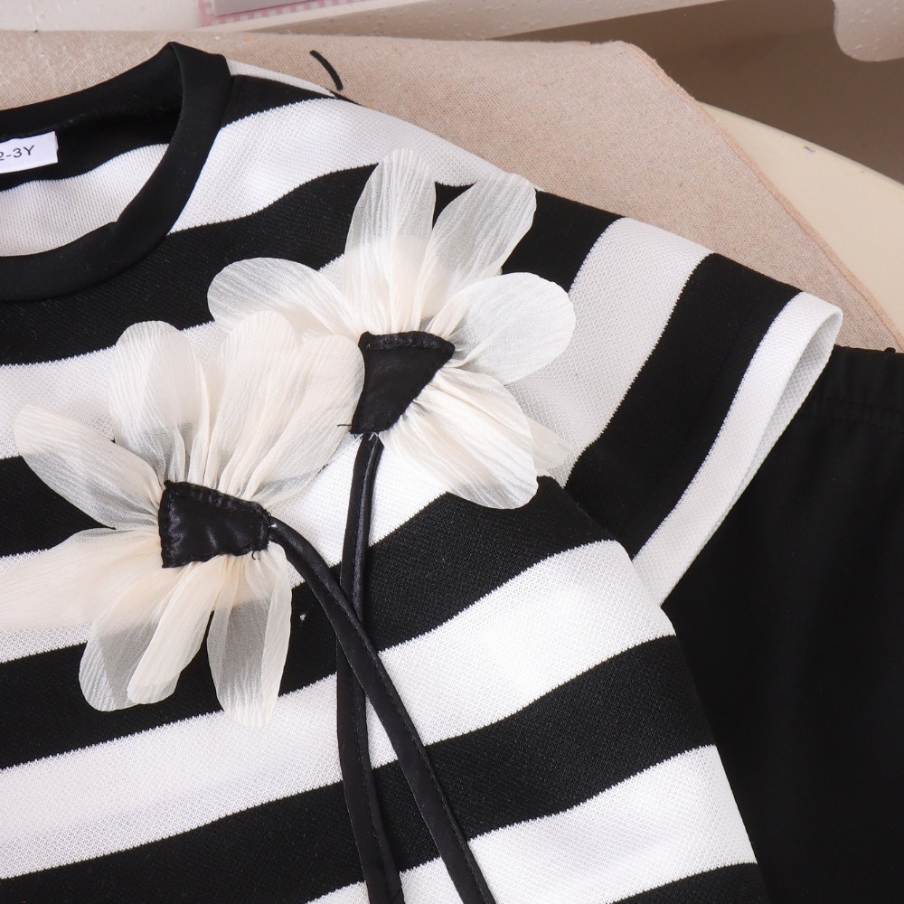 New Arrival Children Monochrom - Monochrome Suit Set 评论和价格