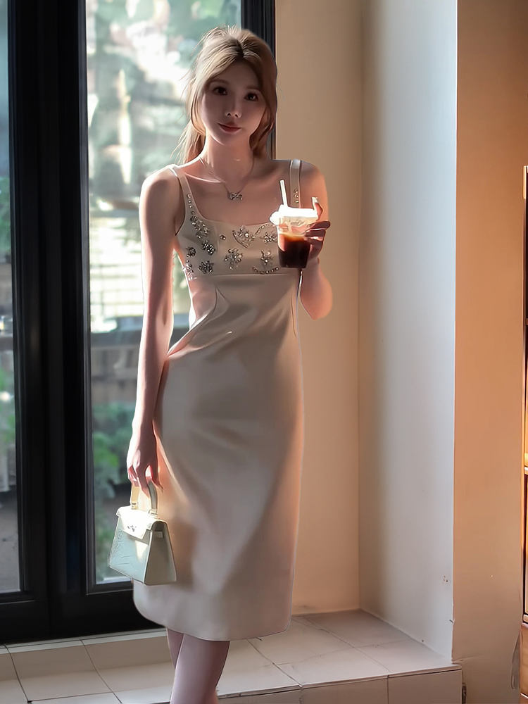 Elegant Heavy Work Satin Eveni - Women Luxury Formal Wear 评论和价格