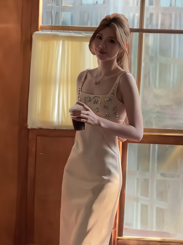 Elegant Heavy Work Satin Eveni - Women Luxury Formal Wear 评论和价格