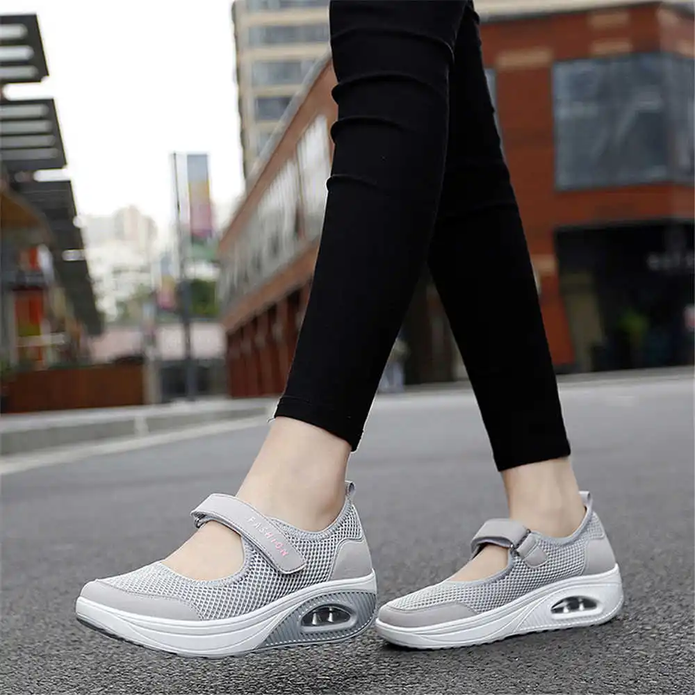 36-41 Demi-season Colored Snea - Women Formal Wear Brands 评论和价格