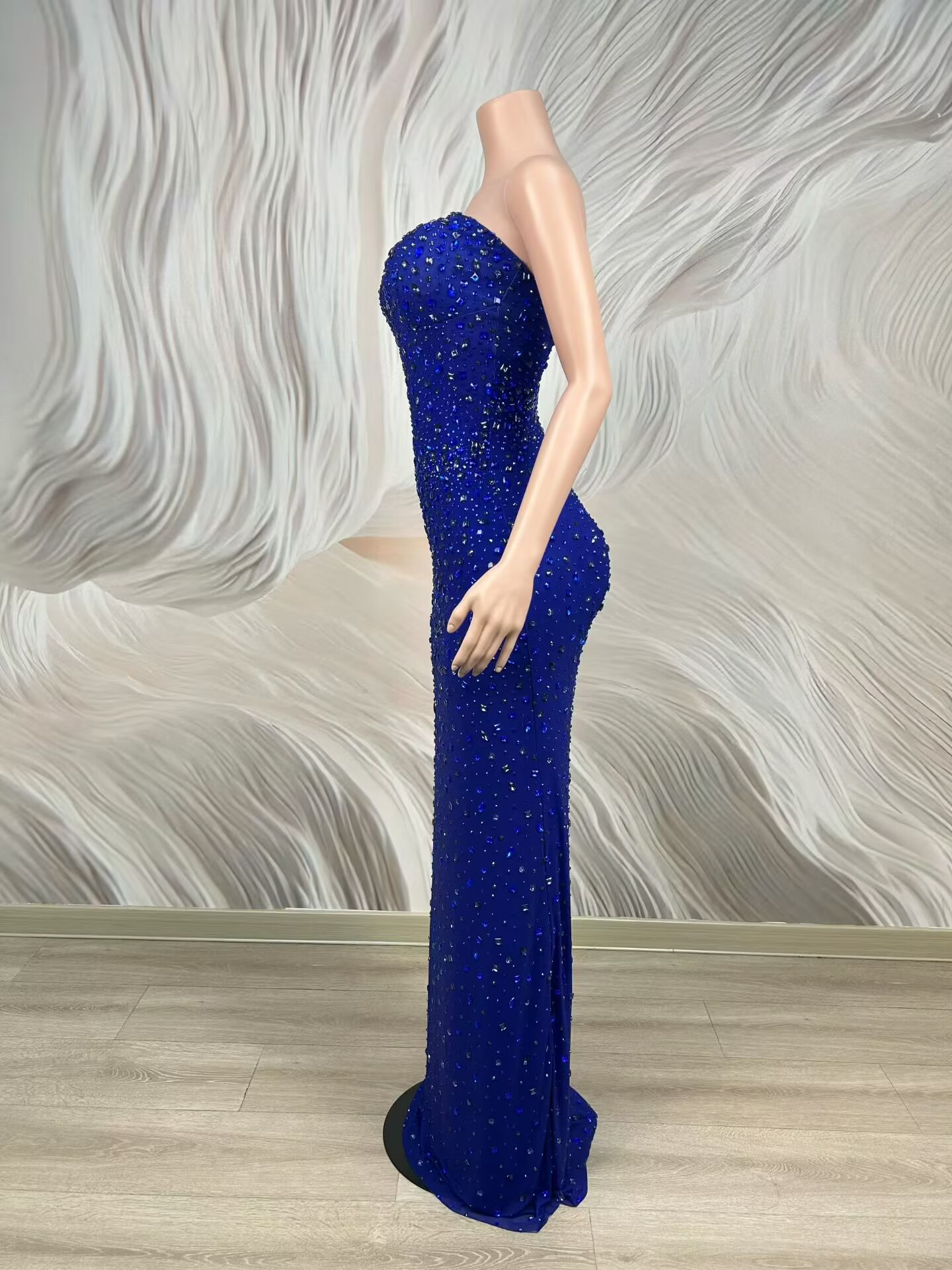 Sparkly Rhinestone Blue Strapl - Women Luxury Formal Wear 评论和价格