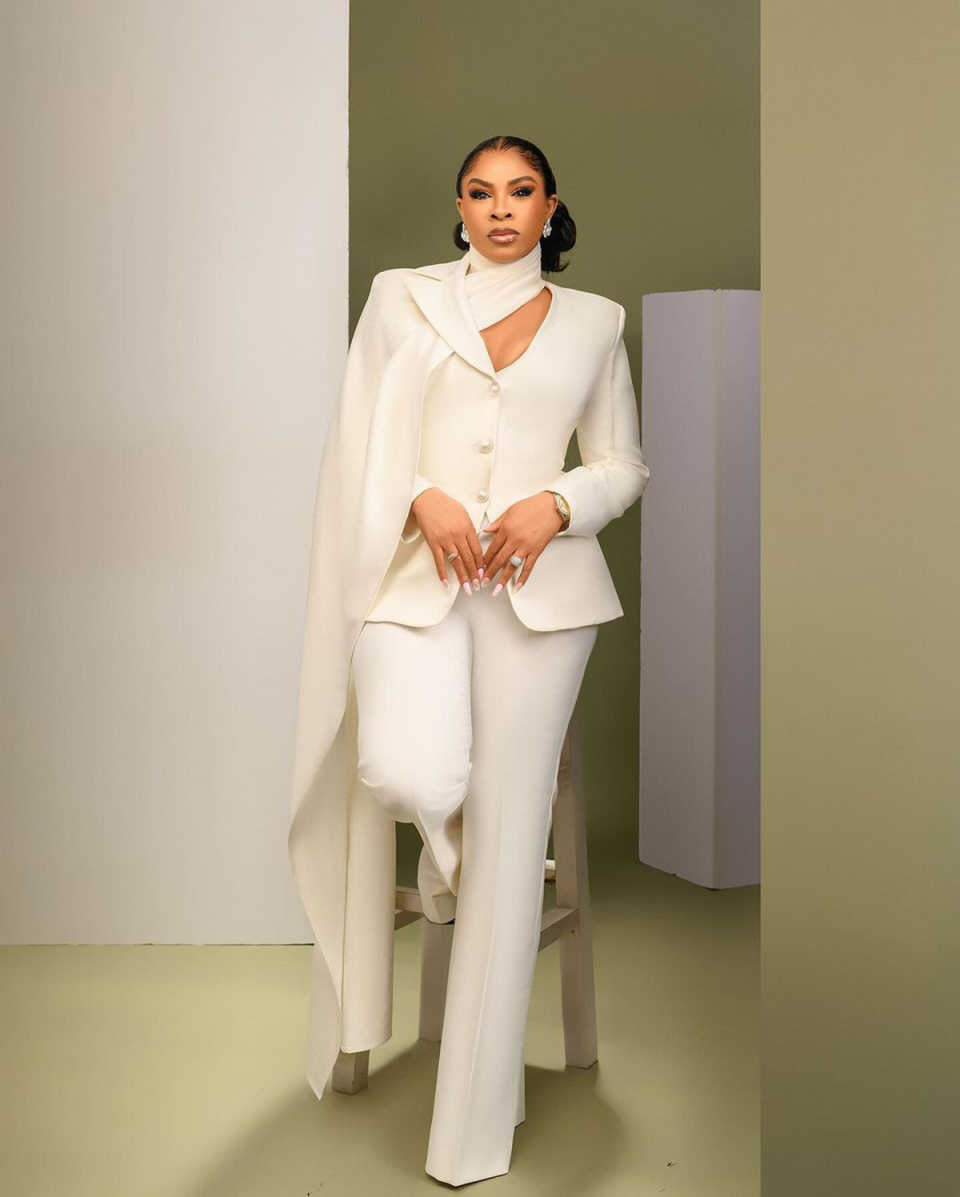 Designer Women Pants Suits Cus - Women'S Red Formal Wear 评论和价格
